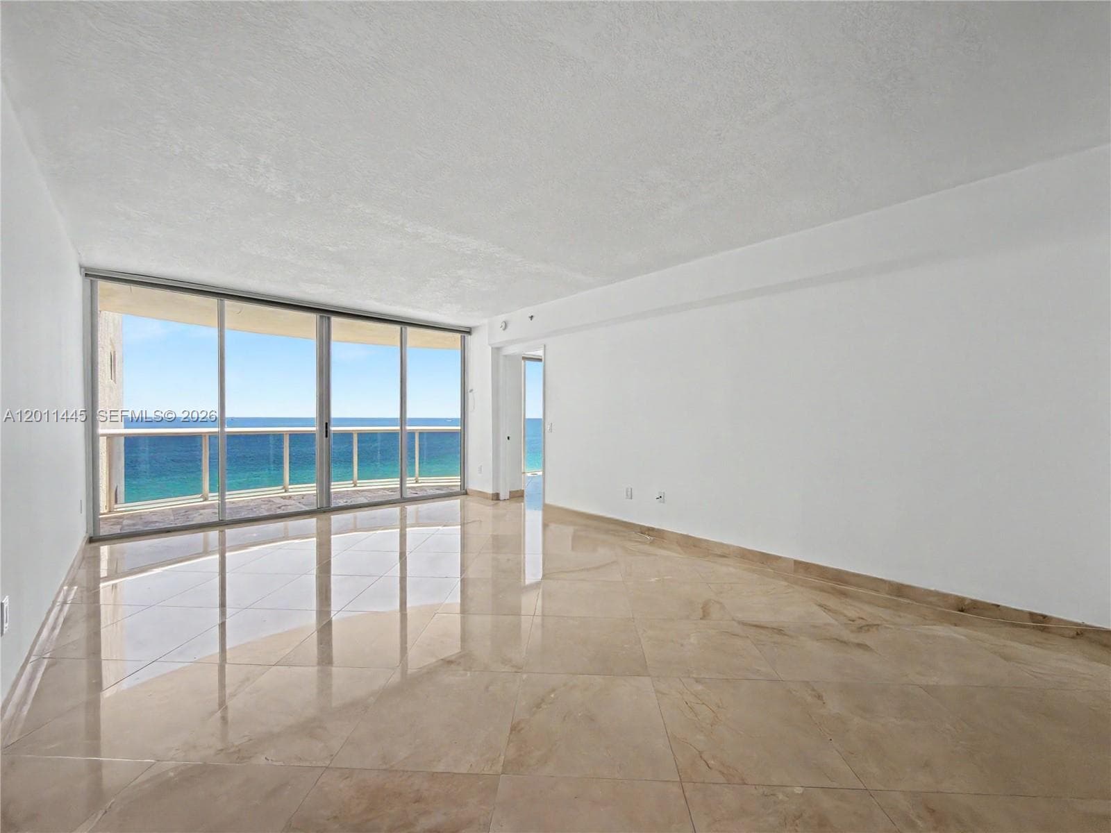 17555 Collins Ave 1502 photo 4