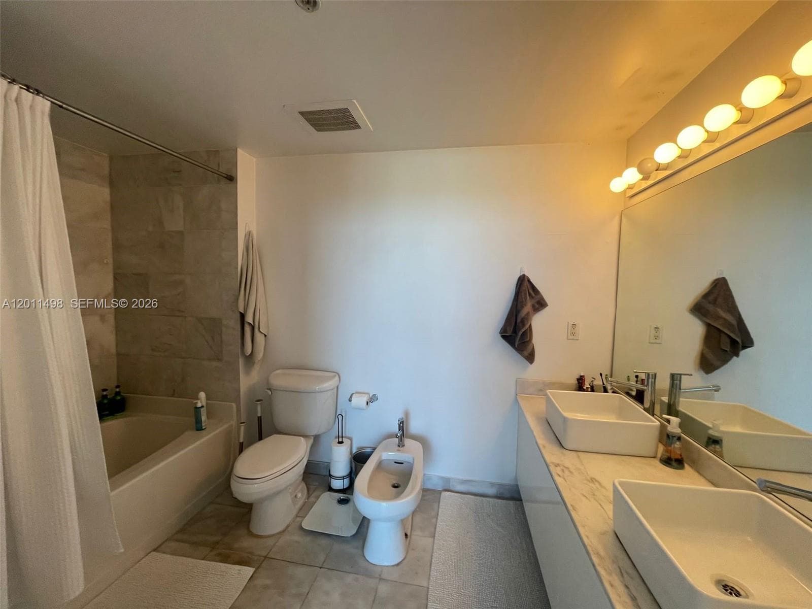 601 36th St 1705 photo 12