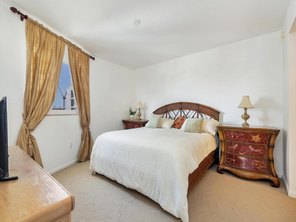 1551 N Flagler Drive 903 photo 10