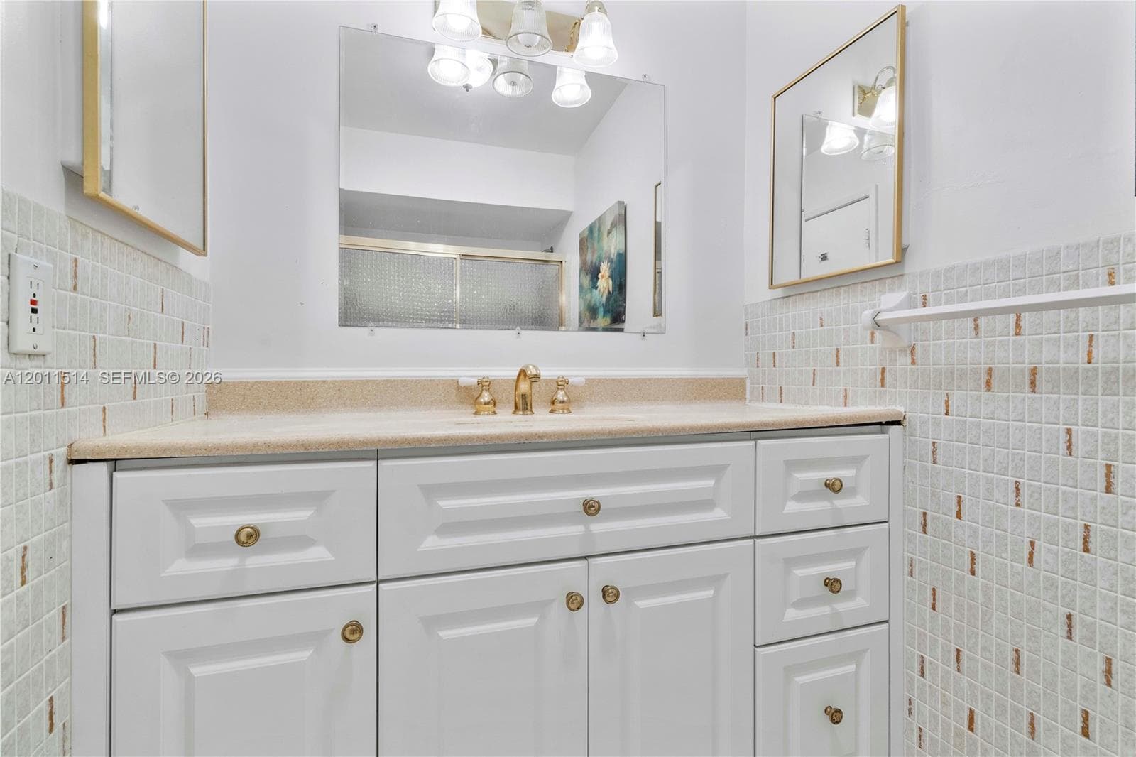 2600 Diana Dr 311 photo 16