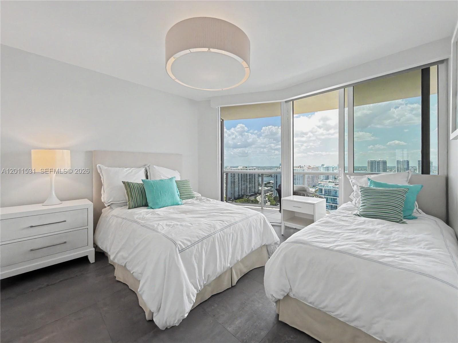 17555 Collins Ave 2501 photo 16