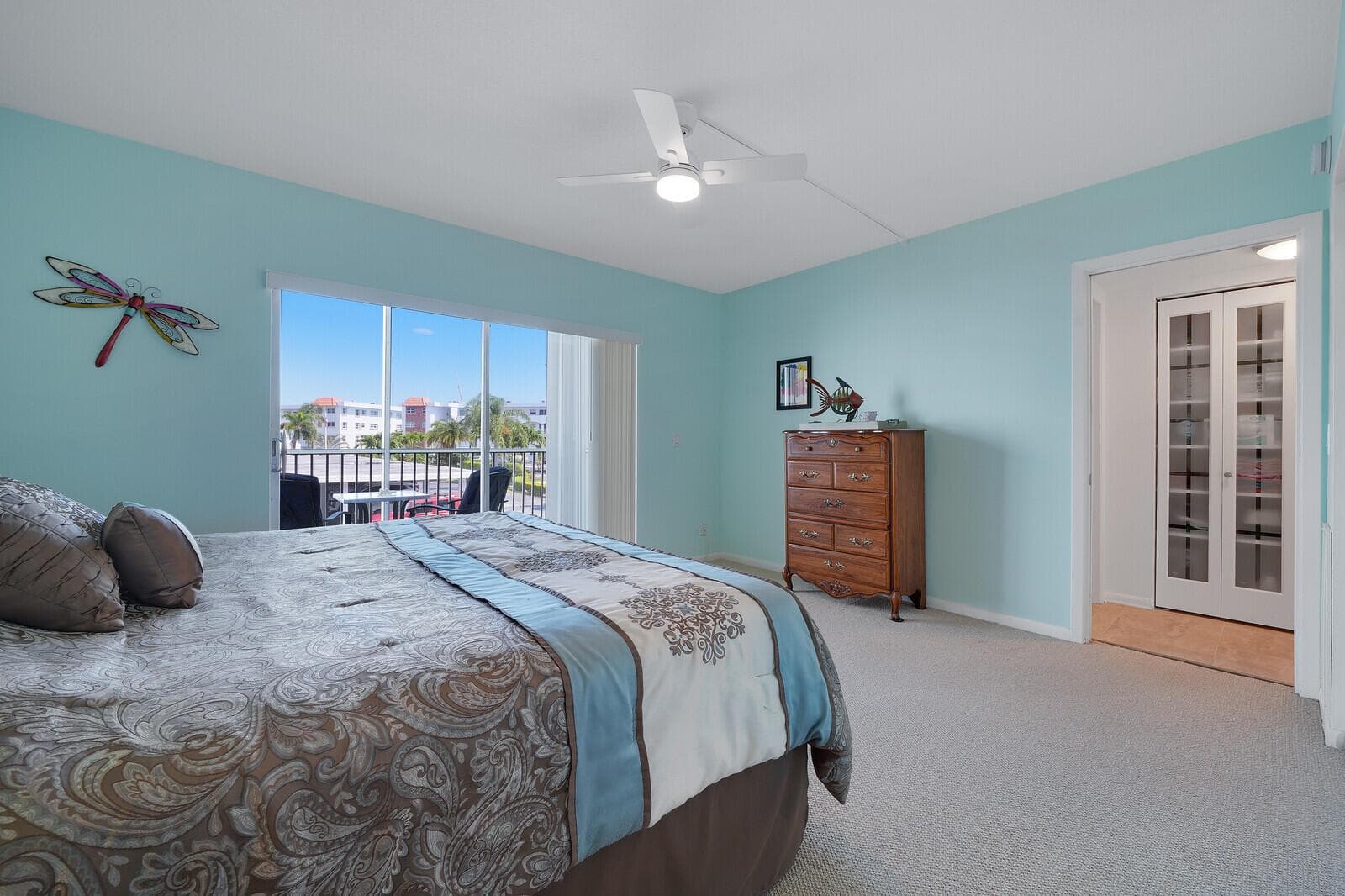37 Yacht Club Drive Unit 202 photo 14