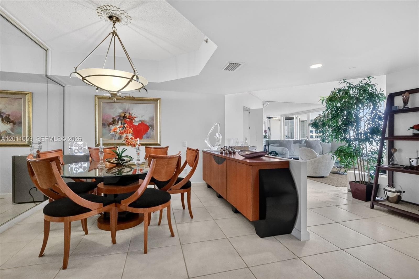 21205 YACHT CLUB DR 2409 photo 9