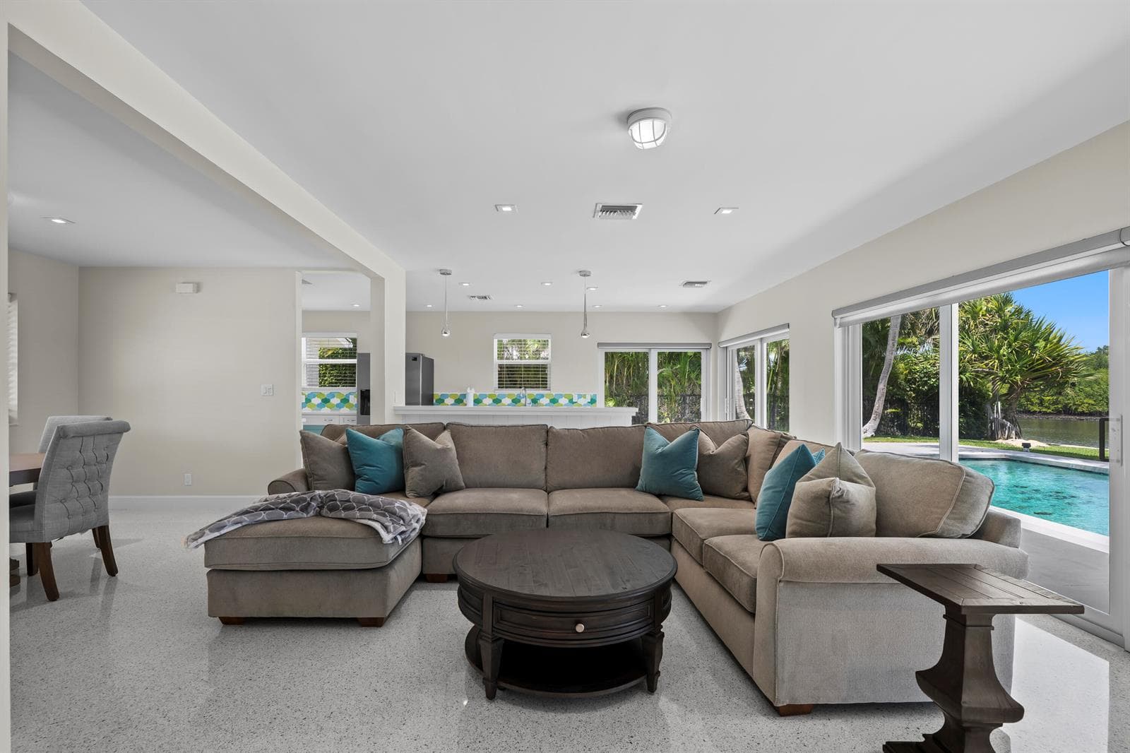 2259 Ibis Isle Road E photo 6