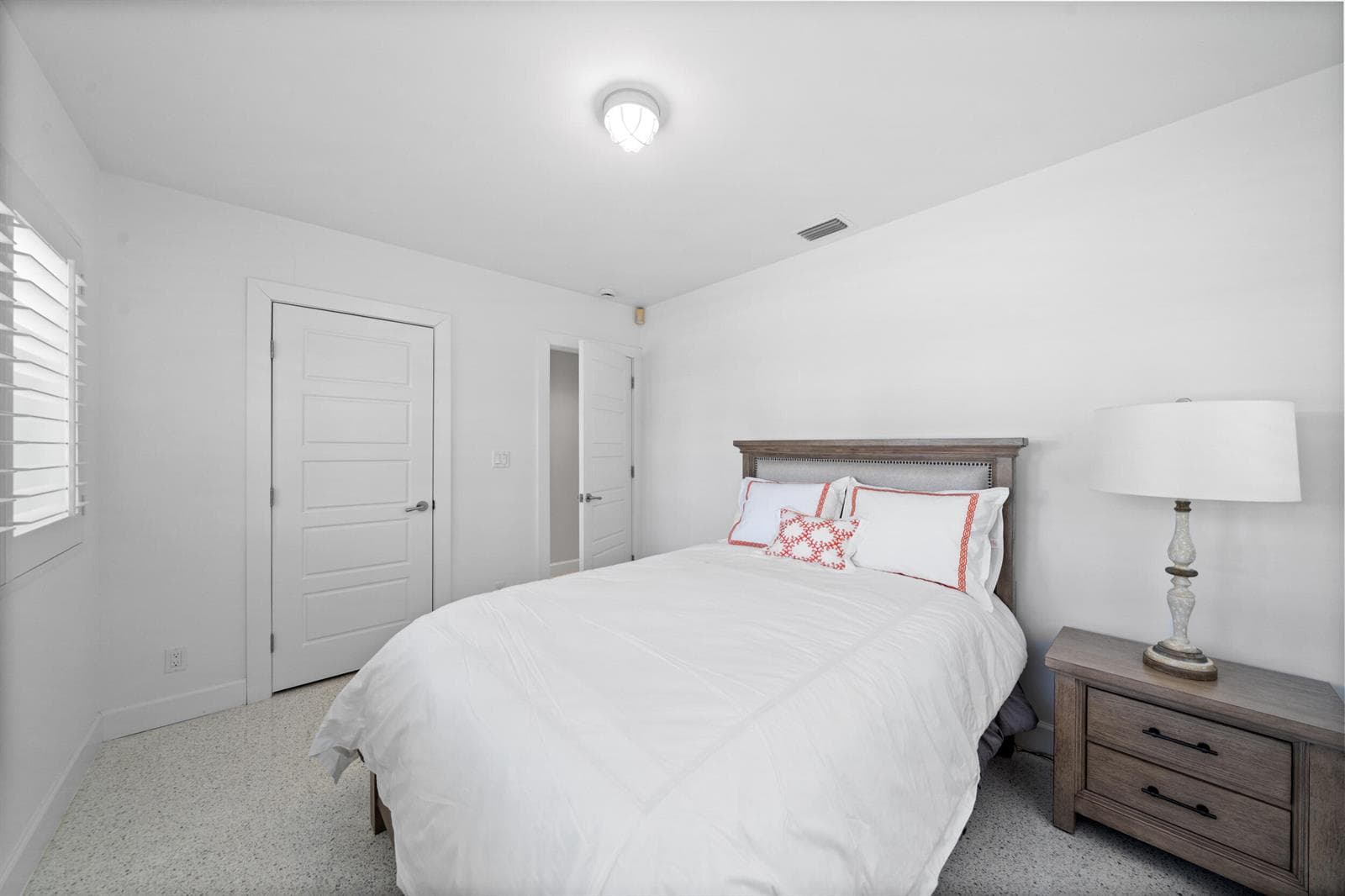 2259 Ibis Isle Road E photo 17