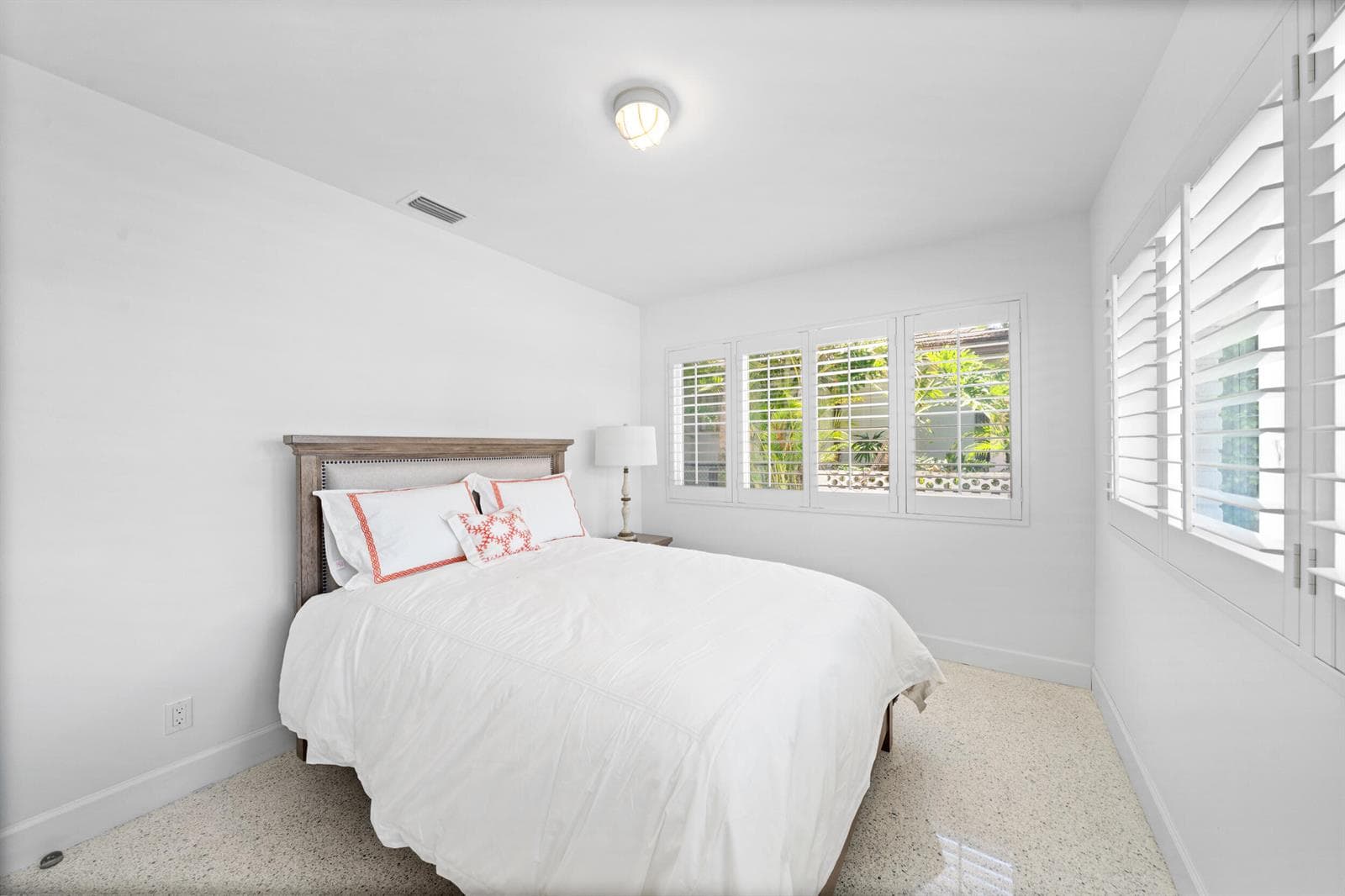 2259 Ibis Isle Road E photo 16