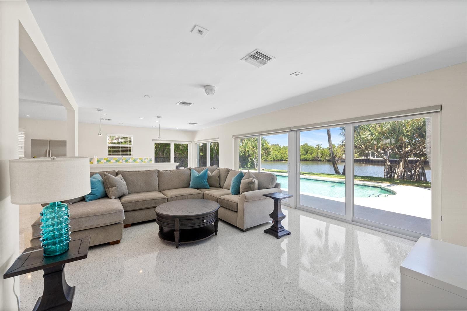 2259 Ibis Isle Road E photo 14