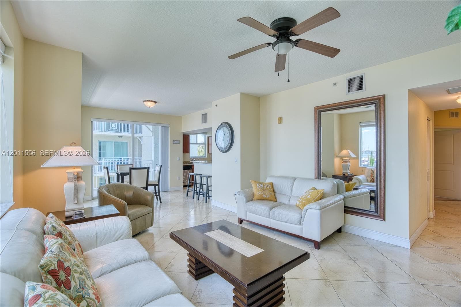 815 NW Flagler Ave 305 photo 10