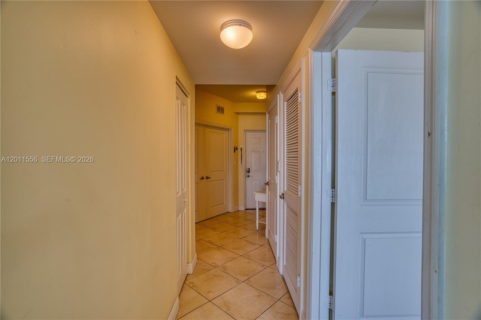 815 NW Flagler Ave 305 photo 8