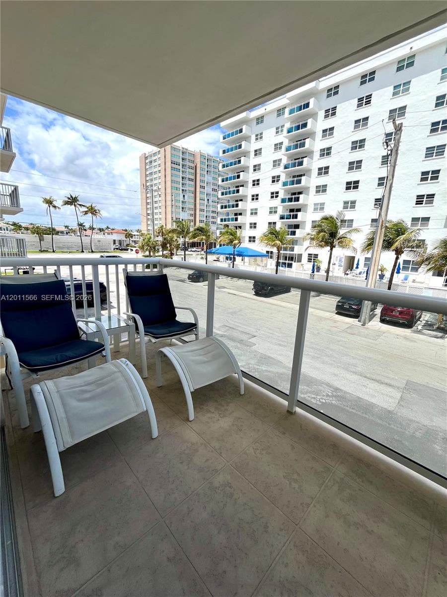 1801 Ocean Dr 203 photo 6