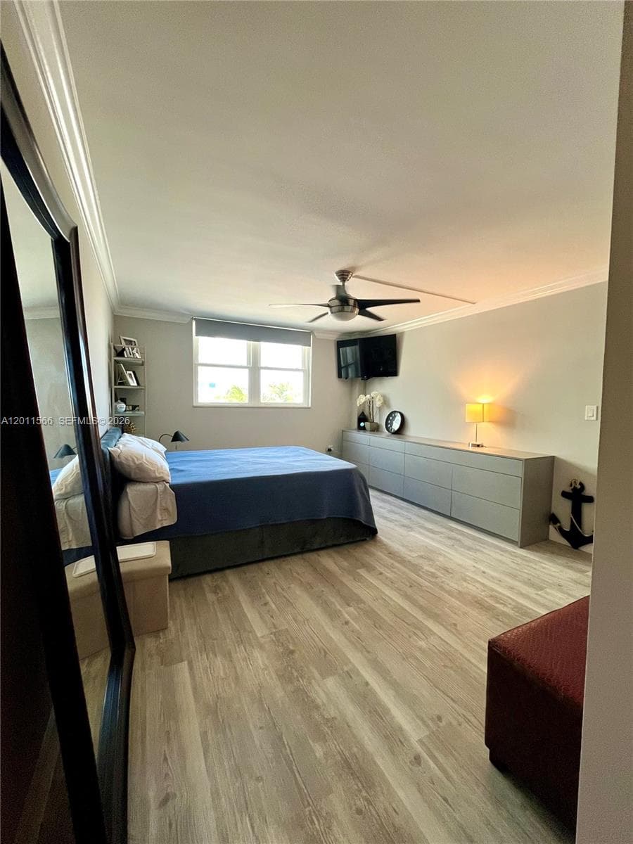 1801 Ocean Dr 203 photo 17