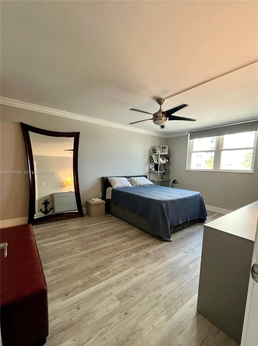 1801 Ocean Dr 203 photo 16