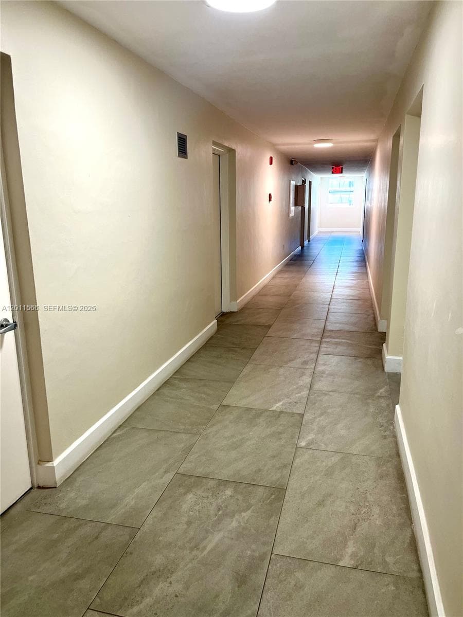 1801 Ocean Dr 203 photo 24