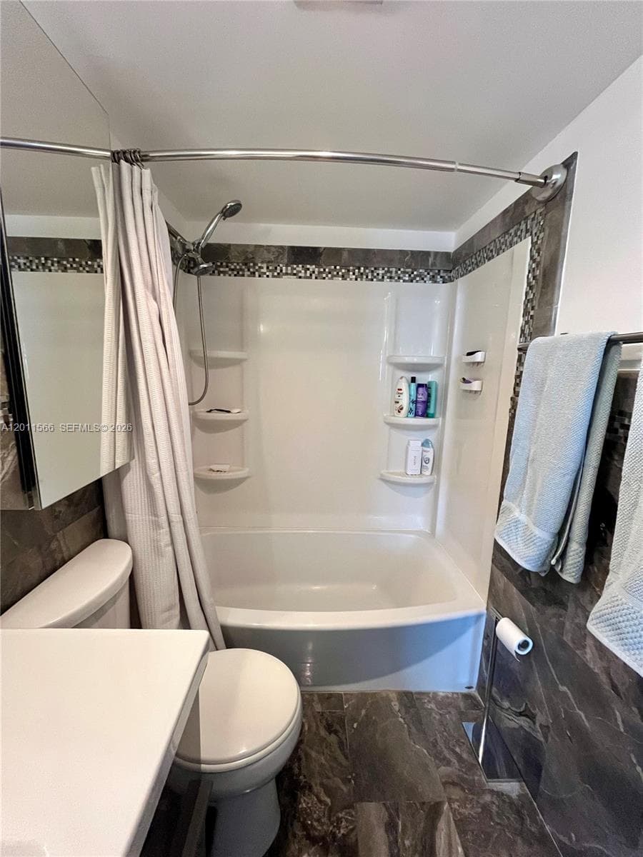 1801 Ocean Dr 203 photo 19