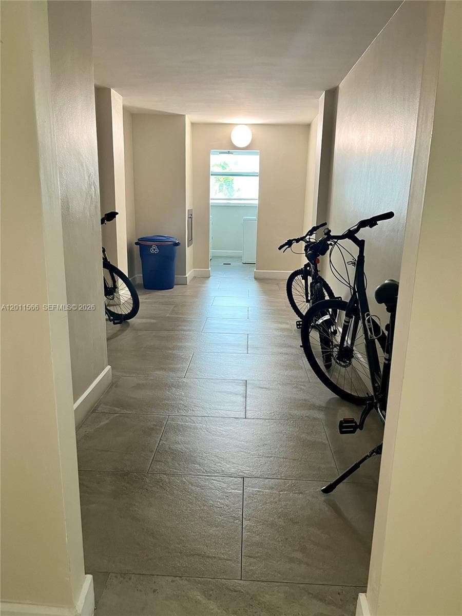 1801 Ocean Dr 203 photo 25