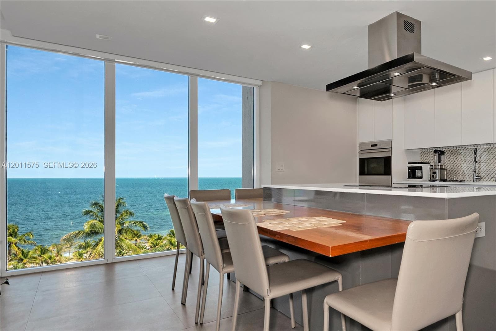 881 Ocean Dr 7D photo 19