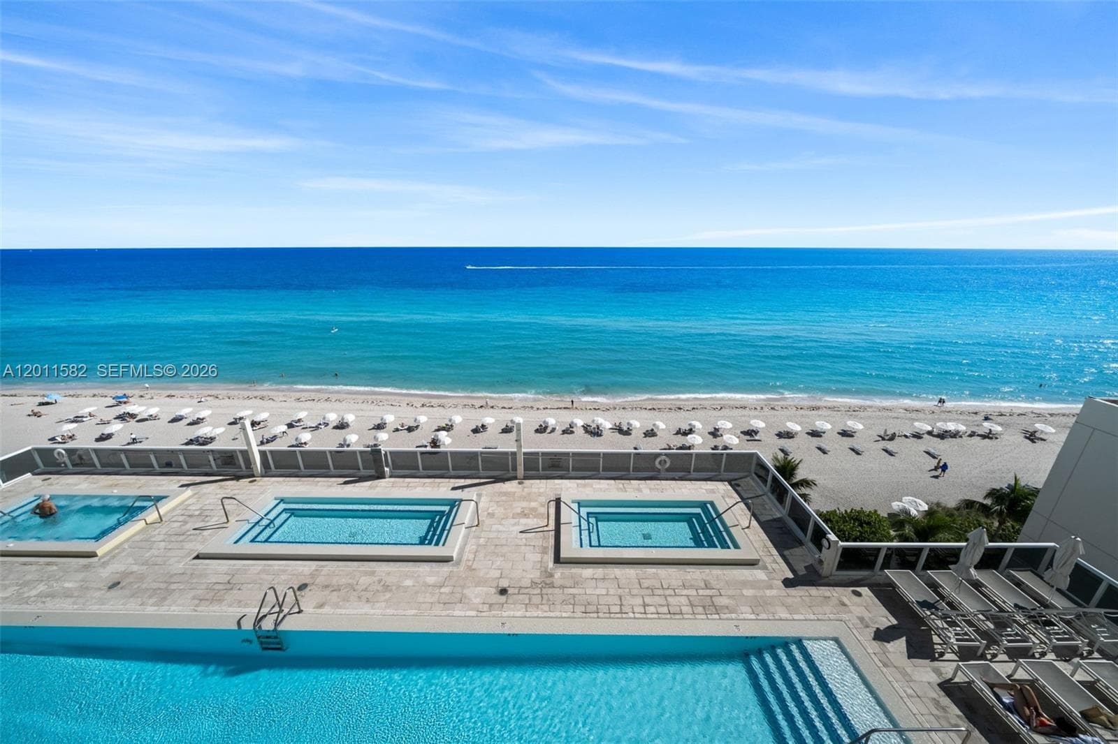 1830 Ocean Dr 1002 photo 1