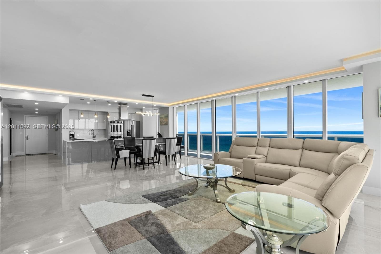 1830 Ocean Dr 1002 photo 4