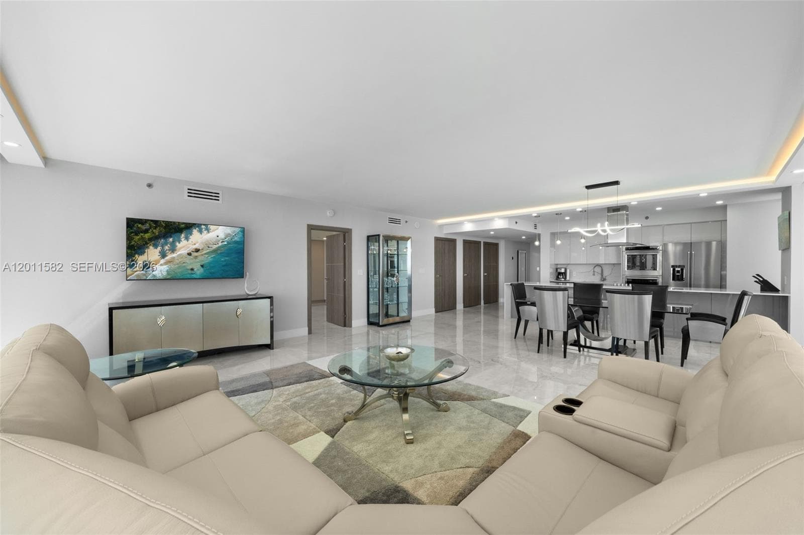1830 Ocean Dr 1002 photo 8