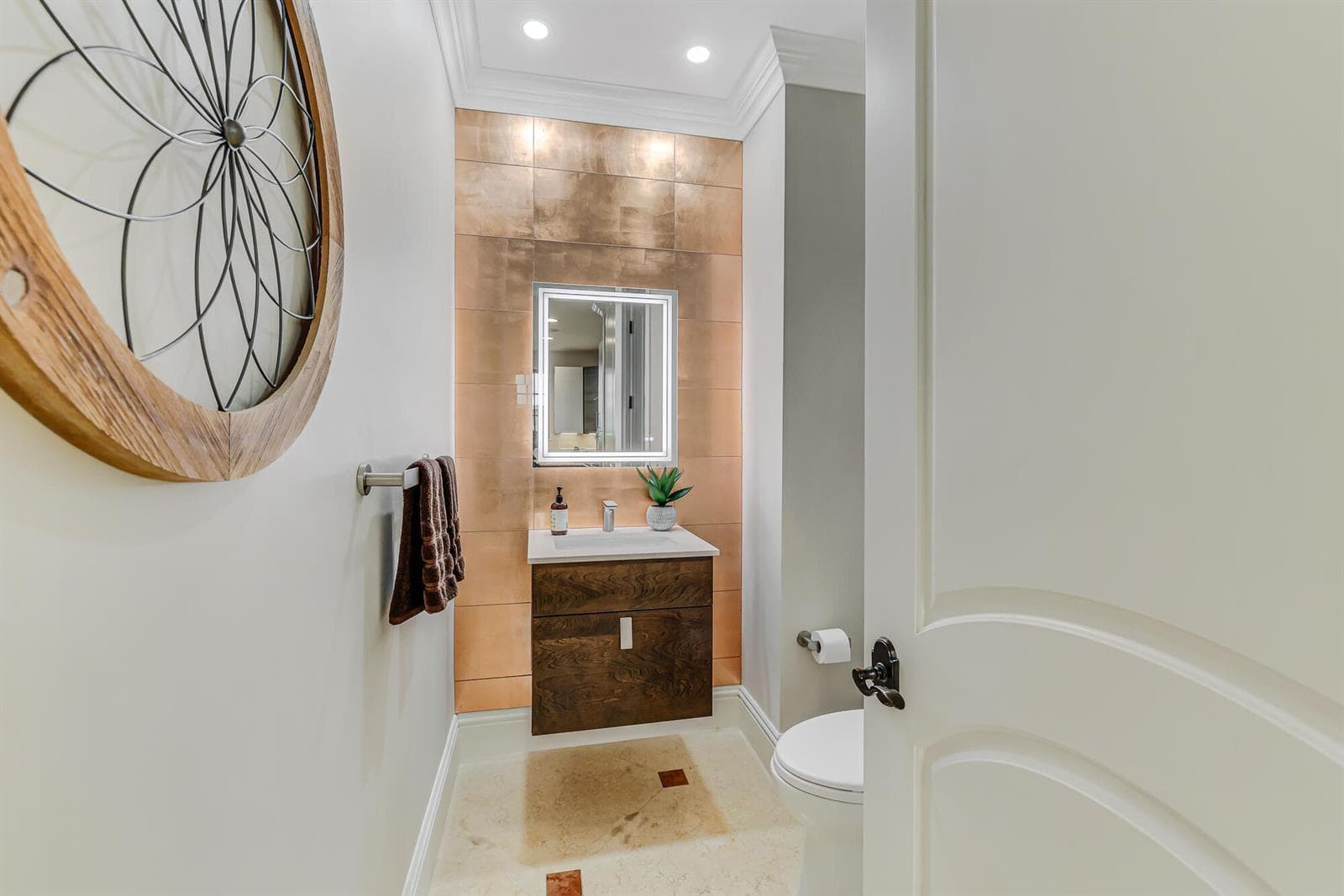 170 Isle Of Venice Drive photo 8
