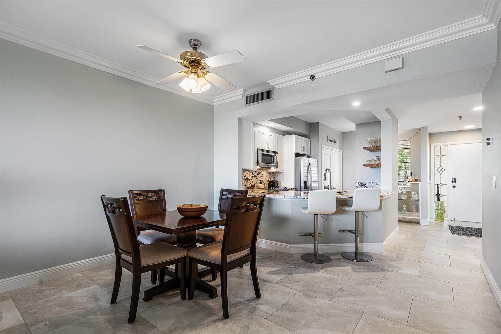 200 Waterway Road 204 photo 8