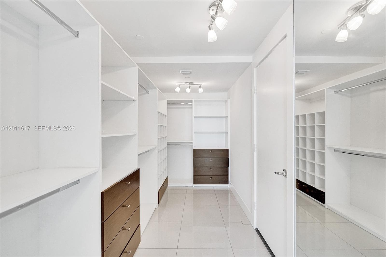 900 Biscayne Blvd 1808 photo 8
