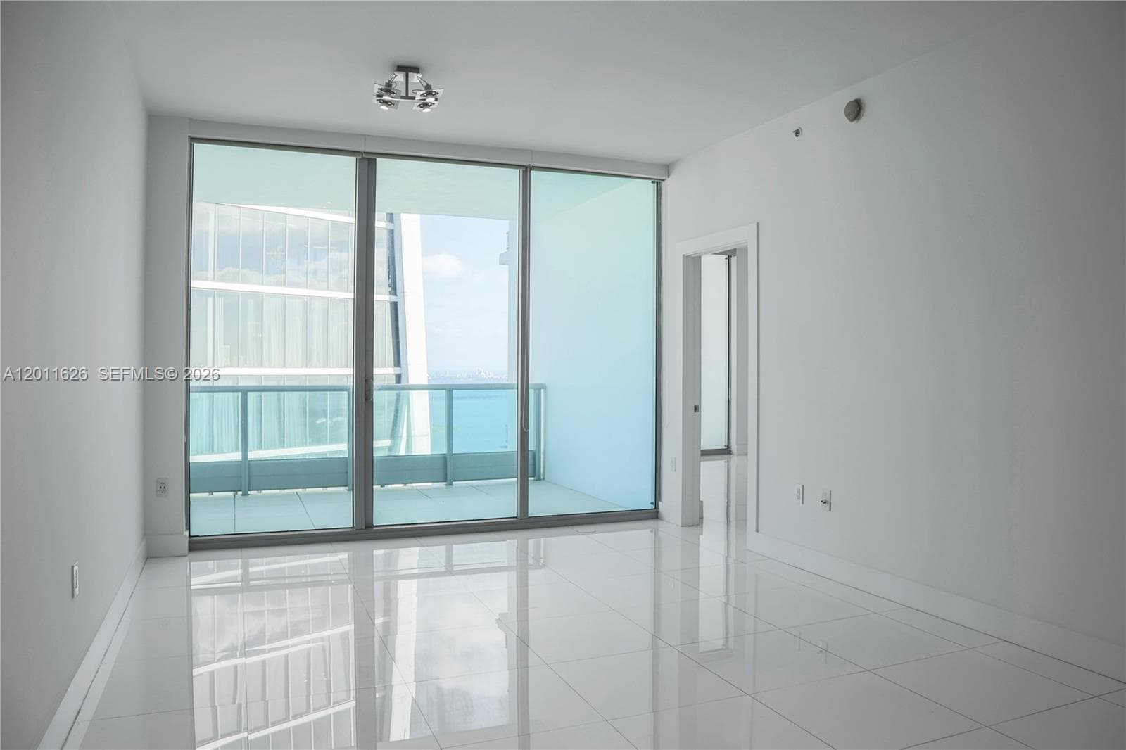 900 Biscayne Blvd 5510 photo 2