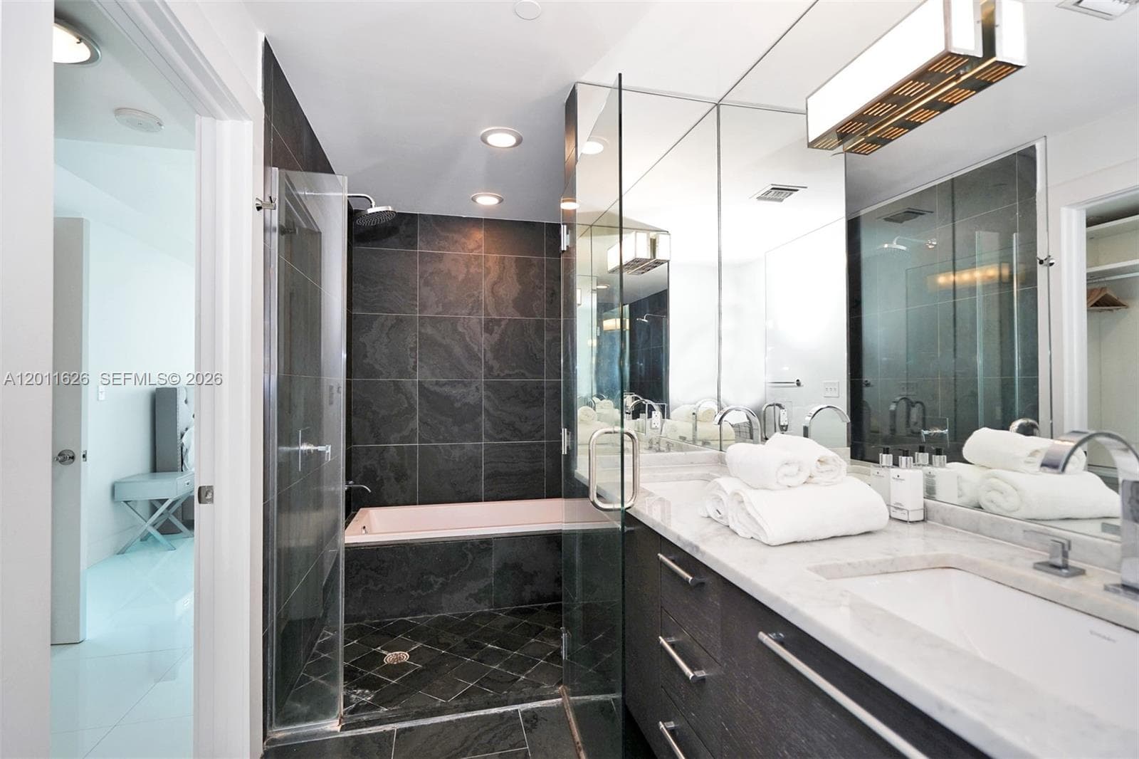 900 Biscayne Blvd 5510 photo 8