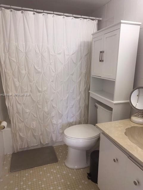 3868 169th St 305 photo 11