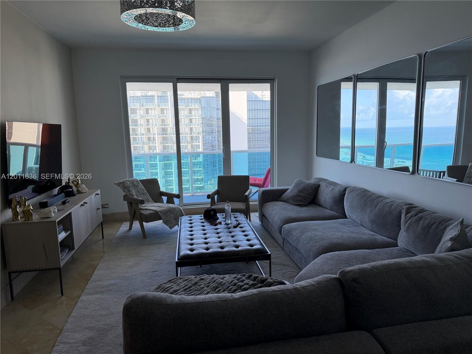 2301 Collins Ave PH5 photo 1
