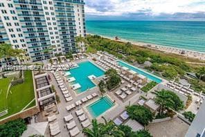 2301 Collins Ave PH5 photo 11