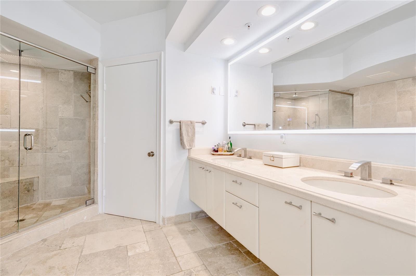 333 Las Olas Way 404 photo 15