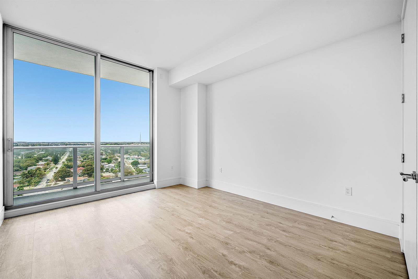 220 Lake Shore Drive 1508 photo 22