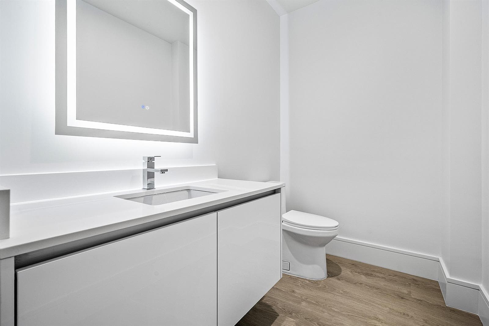 220 Lake Shore Drive 1508 photo 21