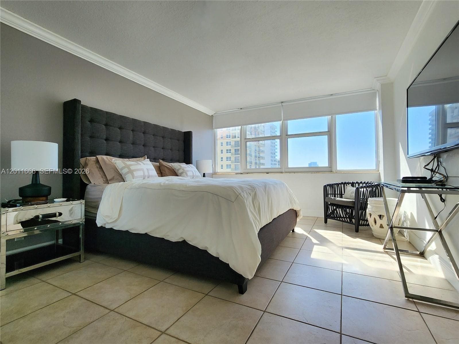 2030 Ocean Dr 1107 photo 17