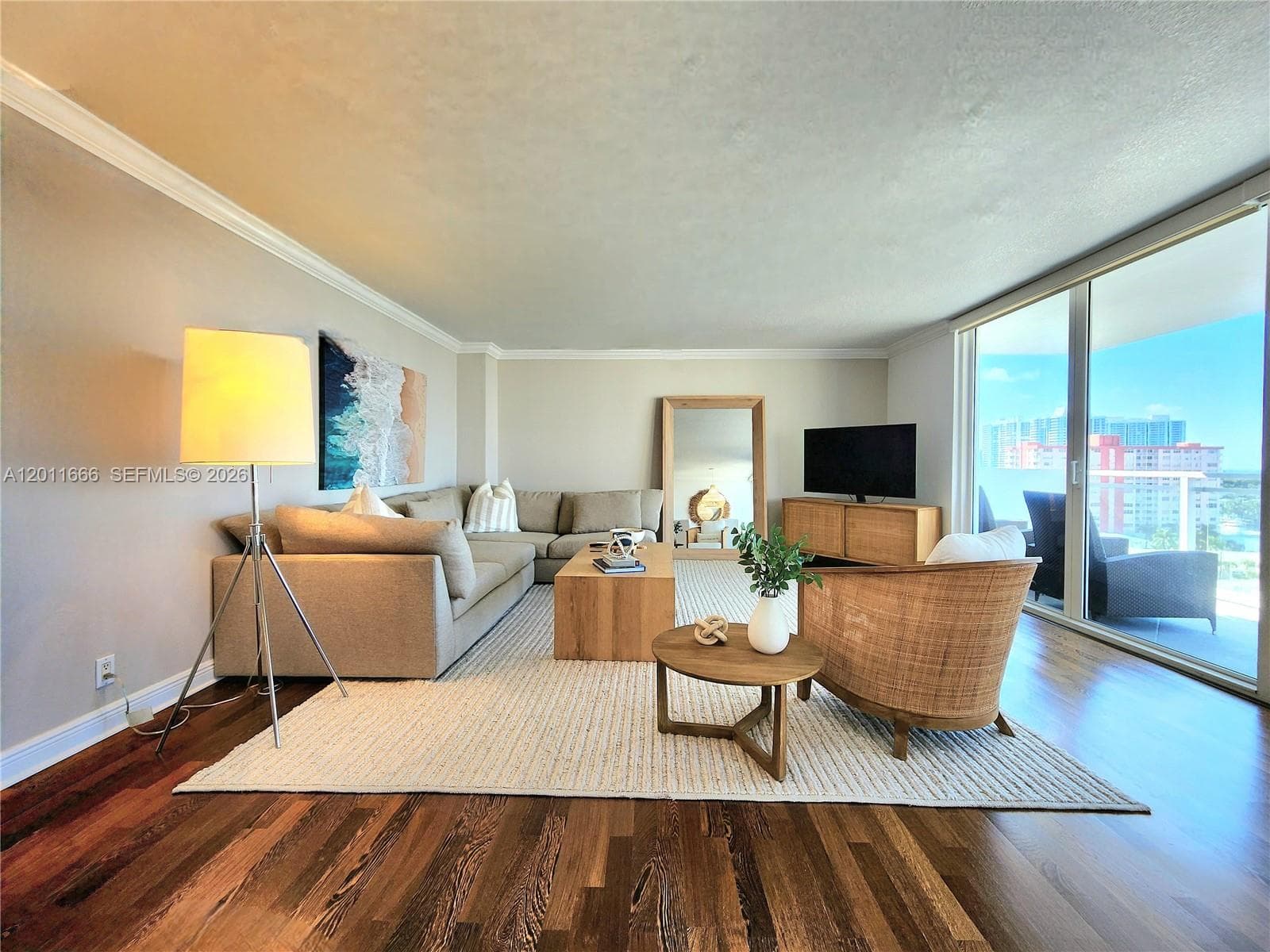 2030 Ocean Dr 1107 photo 7