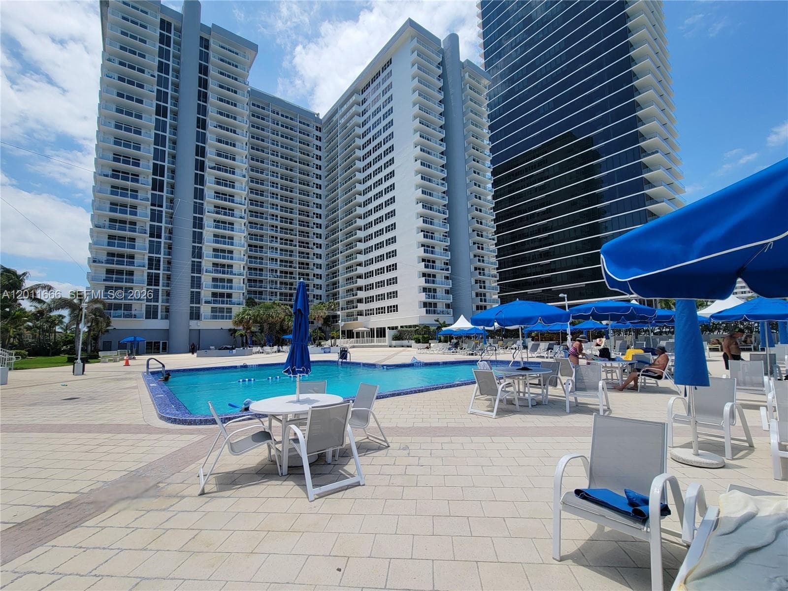 2030 Ocean Dr 1107 photo 24