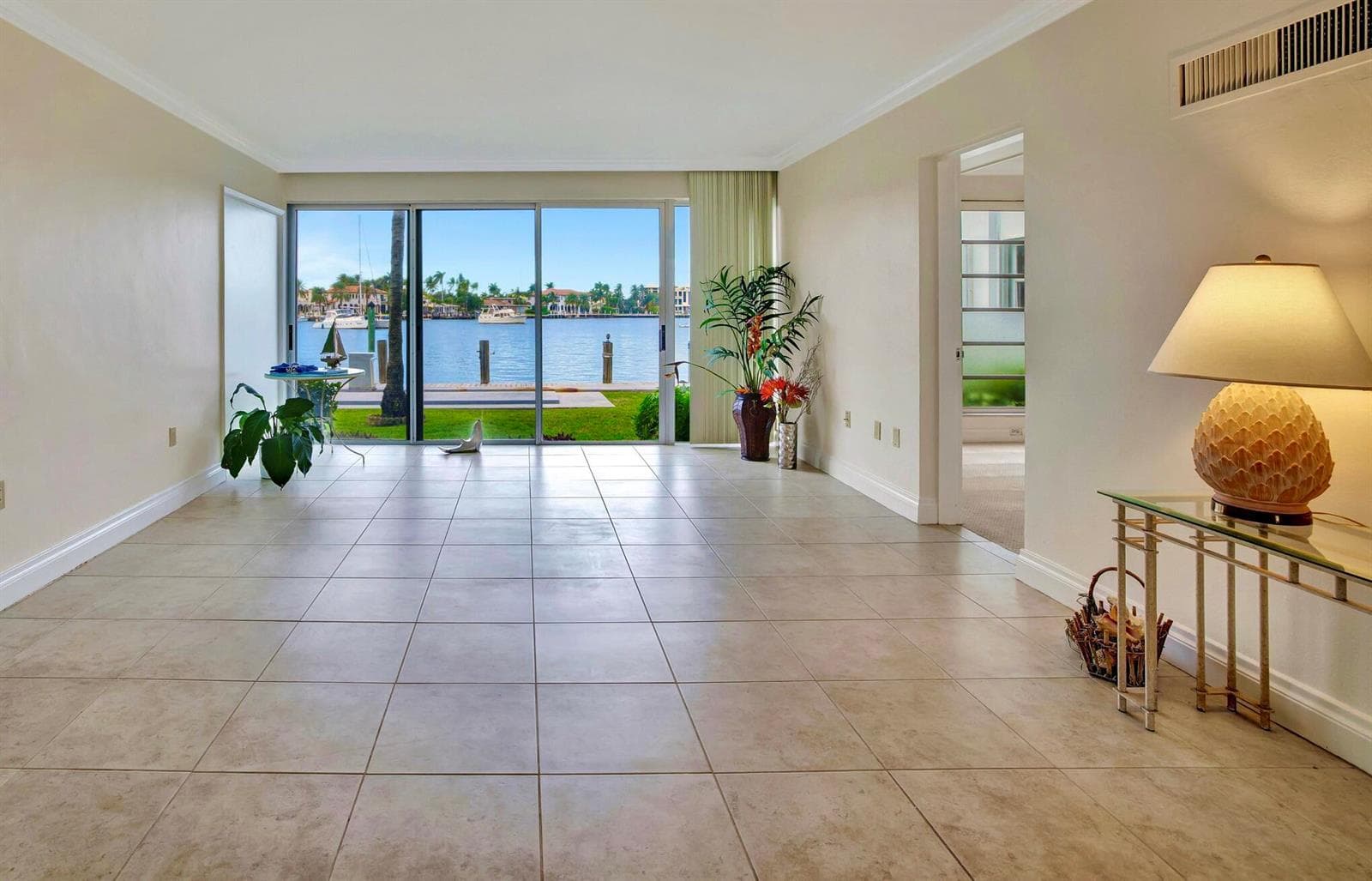 2727 Yacht Club Boulevard 2a photo 23