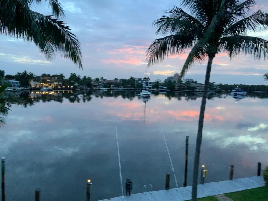 2727 Yacht Club Boulevard 2a photo 17
