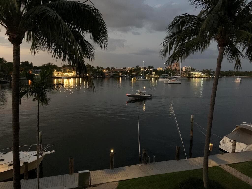 2727 Yacht Club Boulevard 2a photo 16