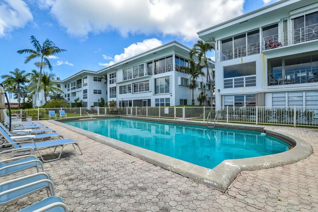 2727 Yacht Club Boulevard 2a photo 12
