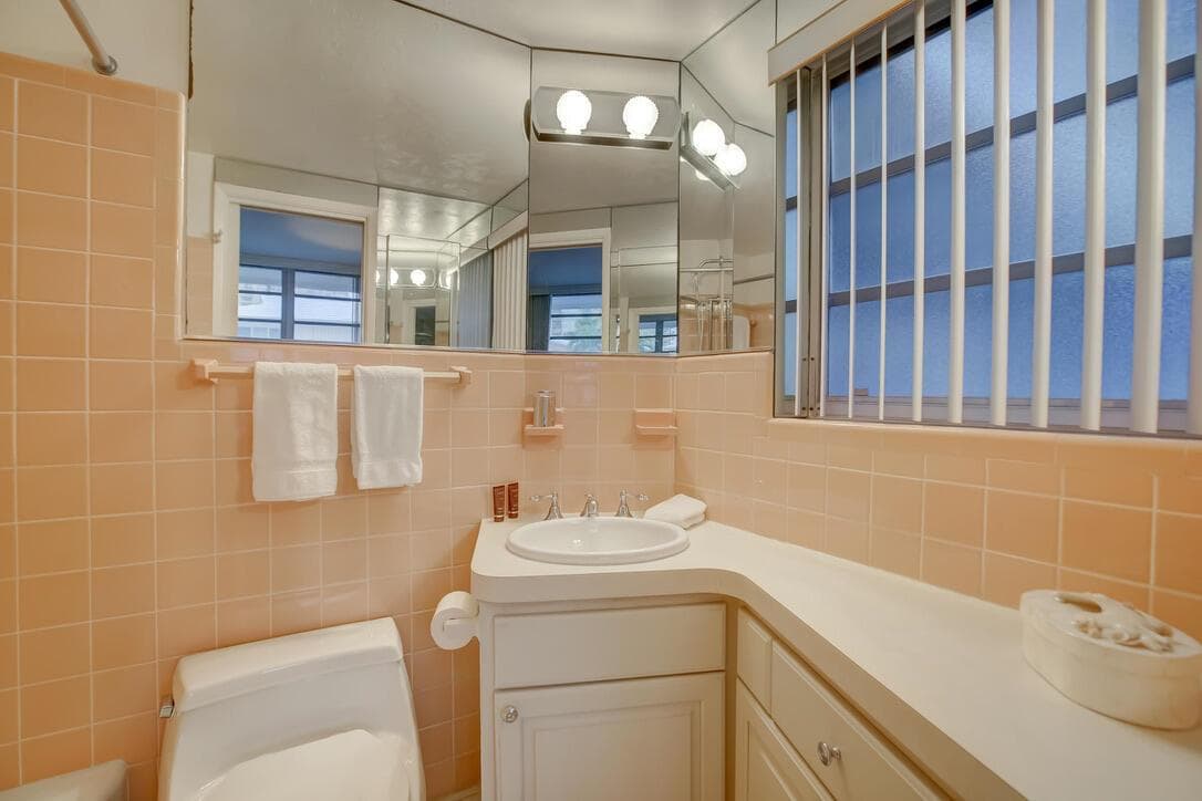 2727 Yacht Club Boulevard 2a photo 19