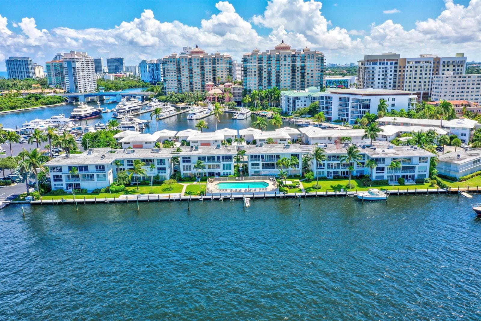 2727 Yacht Club Boulevard 2a photo 8