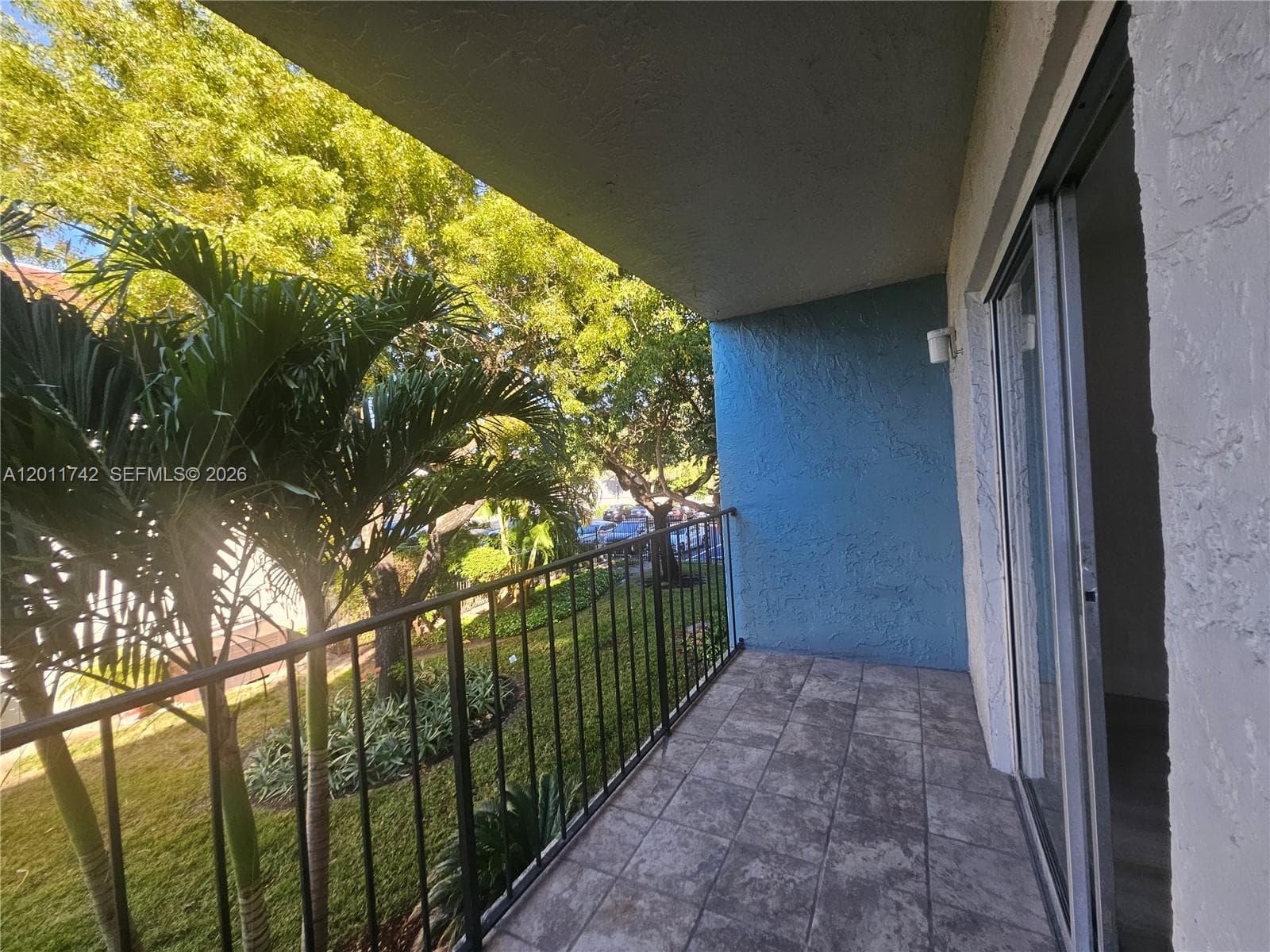 333 17th Ct 203B photo 16