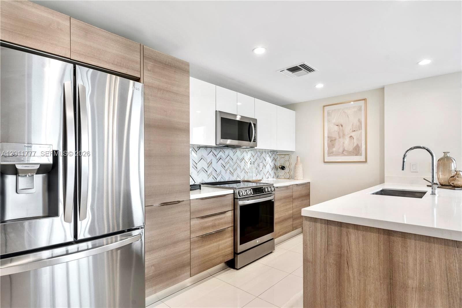 9940 Bay Harbor Dr 5F-N photo 10