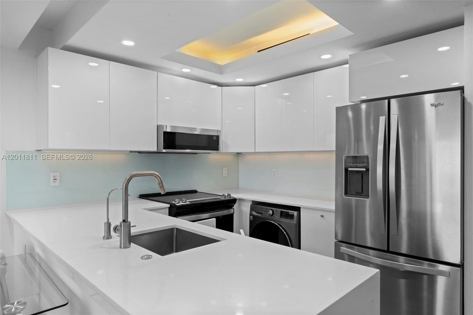 345 Ocean Dr 326 photo 8