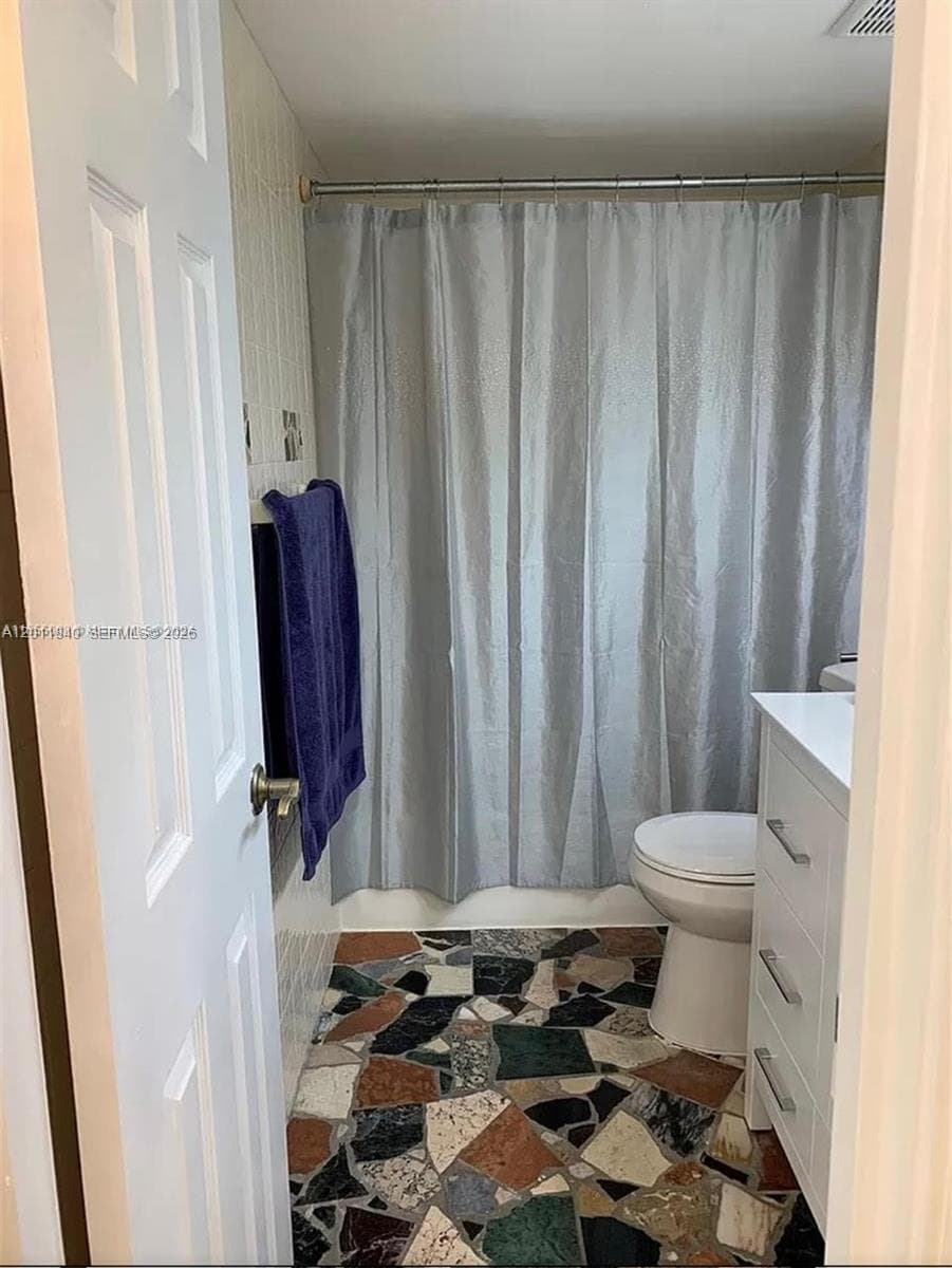 3140 Ocean Dr 2303 photo 9