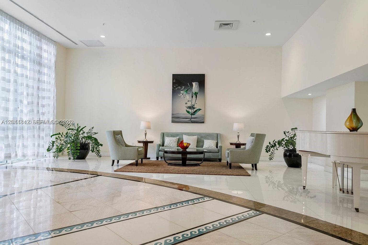 6301 Collins Ave 2203 photo 2