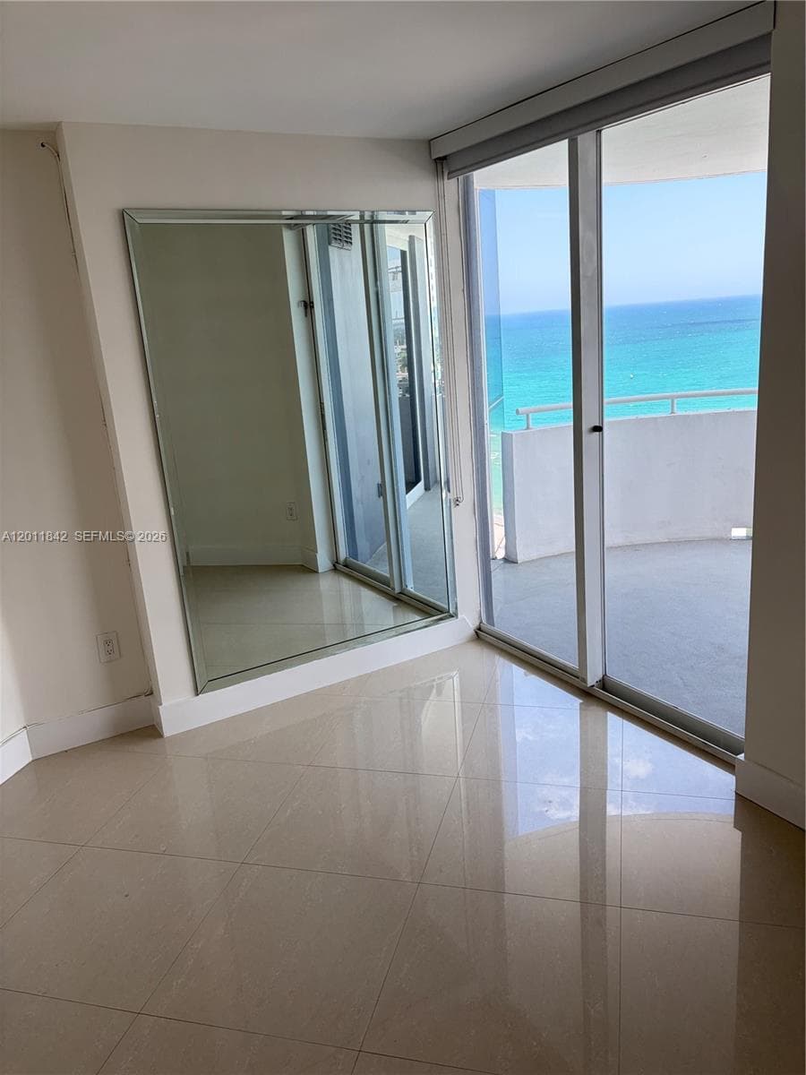 6301 Collins Ave 2203 photo 13