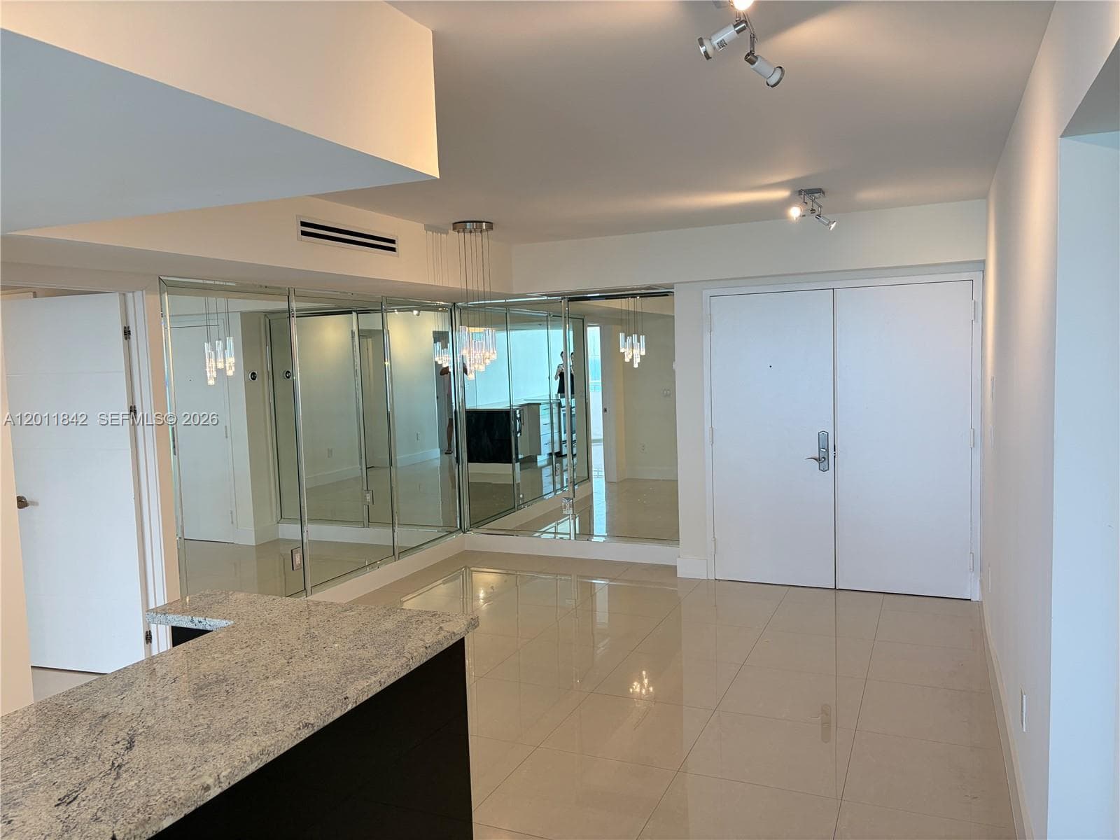 6301 Collins Ave 2203 photo 9